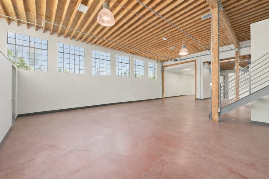 More Photos Of 11751 Mississippi, Los Angeles Office For Sale