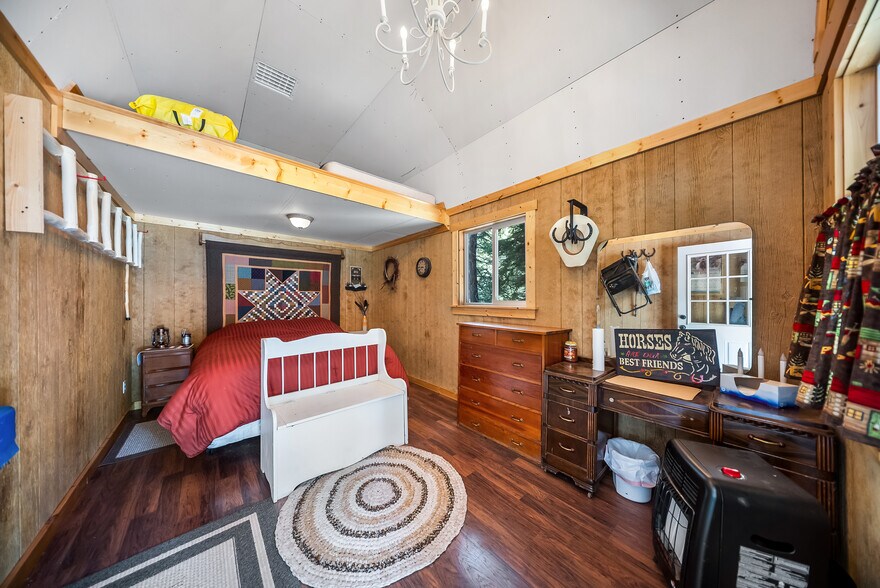 More Photos Of 12123 Co 313 rd, New Castle Specialty For Sale