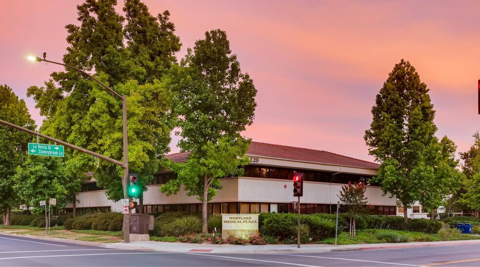 More Photos Of 1220 La Venta Dr, Westlake Village Medical For Lease
