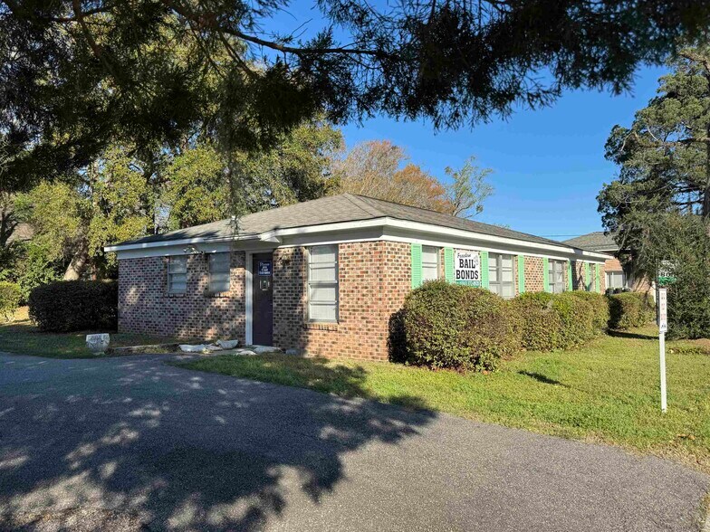 Primary Photo Of 201 Short St, Kingstree Office Residential For Sale