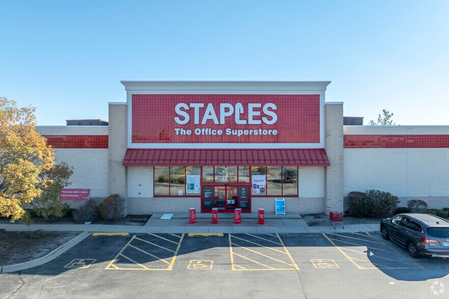 More Photos Of 1552 S Route 59, Naperville Freestanding For Sale