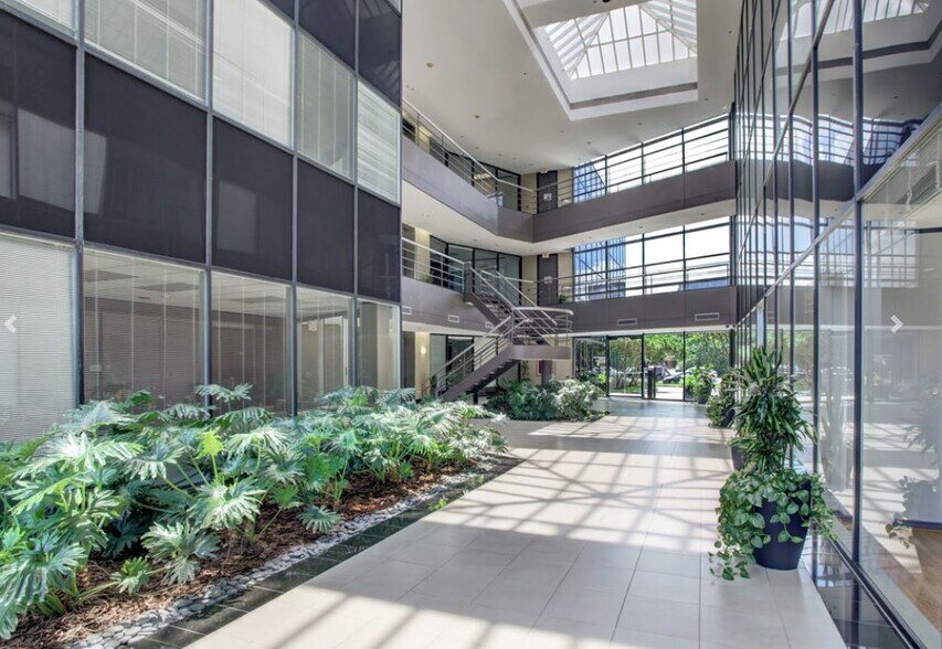 More Photos Of 3000 Wilcrest Dr, Houston Unknown For Lease