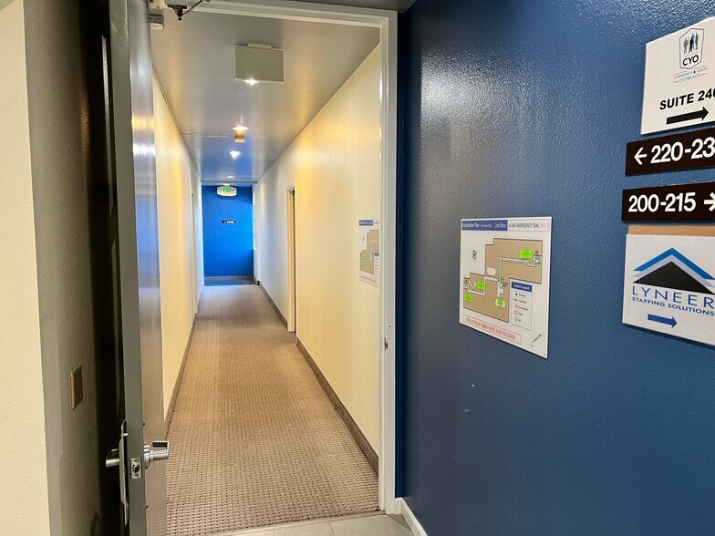 More Photos Of 401 Roland Way, Oakland Office For Sale