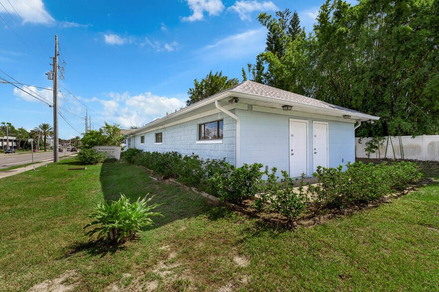 More Photos Of 2306 Lee Rd, Winter Park Medical For Lease