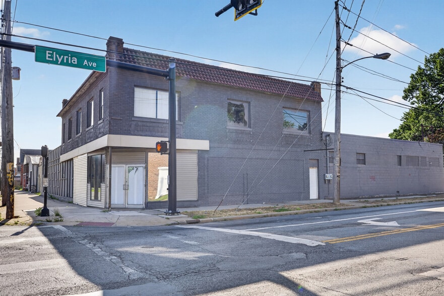 More Photos Of 300 E 28 St, Lorain General Retail For Sale
