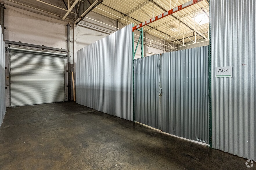 More Photos Of 929 S Azusa Ave, City Of Industry Warehouse For Lease