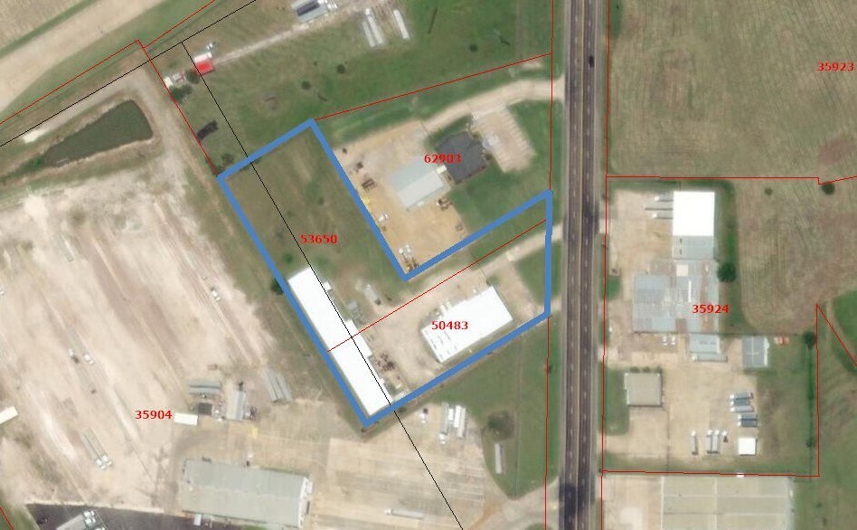 More Photos Of 2400 S Business 45, Corsicana Industrial For Sale