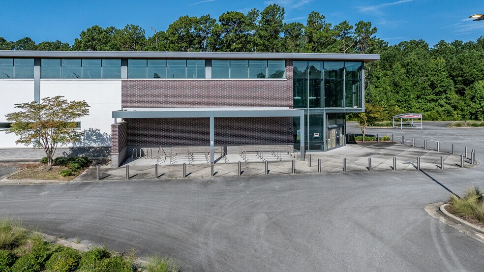 More Photos Of 553 W US 70 Hwy, Havelock Freestanding For Lease