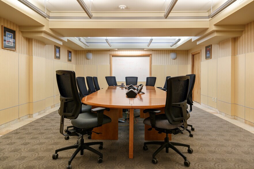 More Photos Of 1315 Cornwall Ave, Bellingham Office For Sale