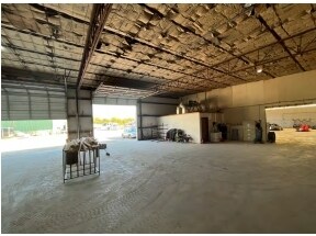 More Photos Of 322 Thomas Pl, Everman Industrial For Sale