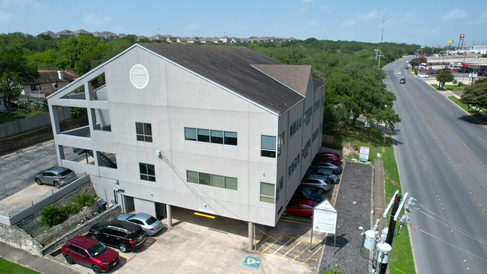 More Photos Of 12501 Judson Rd, San Antonio Medical For Lease