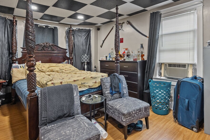 More Photos Of 231 Washington St, Morrisville Apartments For Sale