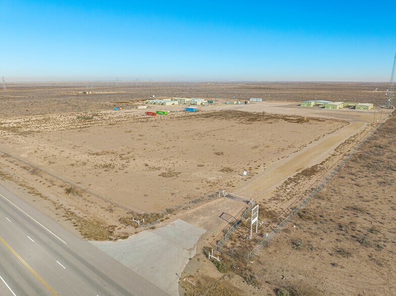 More Photos Of 906 S Highway 285, Pecos Warehouse For Sale