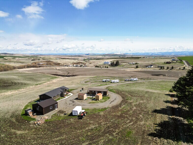 More Photos Of 110 Seubert Heights Dr, Cottonwood Trailer Camper Park For Sale