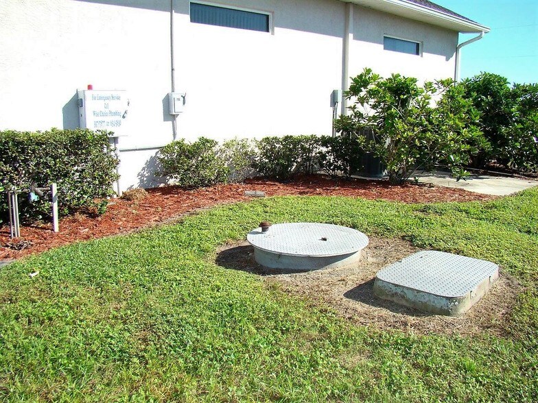 More Photos Of 332 SW 32nd St, Okeechobee Medical For Sale