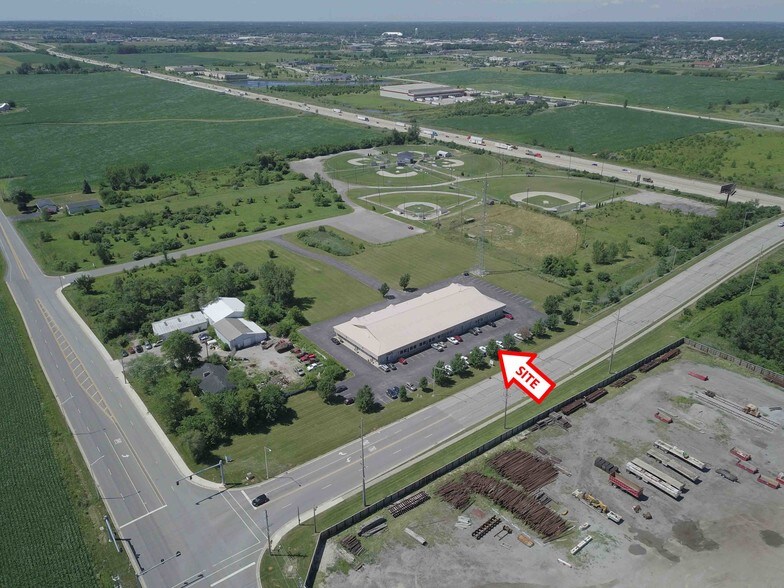 More Photos Of 1561-1599 E 93rd Ave, Merrillville Flex For Lease