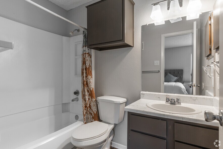 More Photos Of 1600 LaSalle Dr, Sherman Apartments For Sale