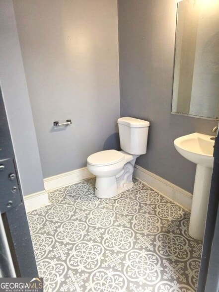 More Photos Of 1040 Irwin Bridge Rd NW, Conyers Light Distribution For Sale