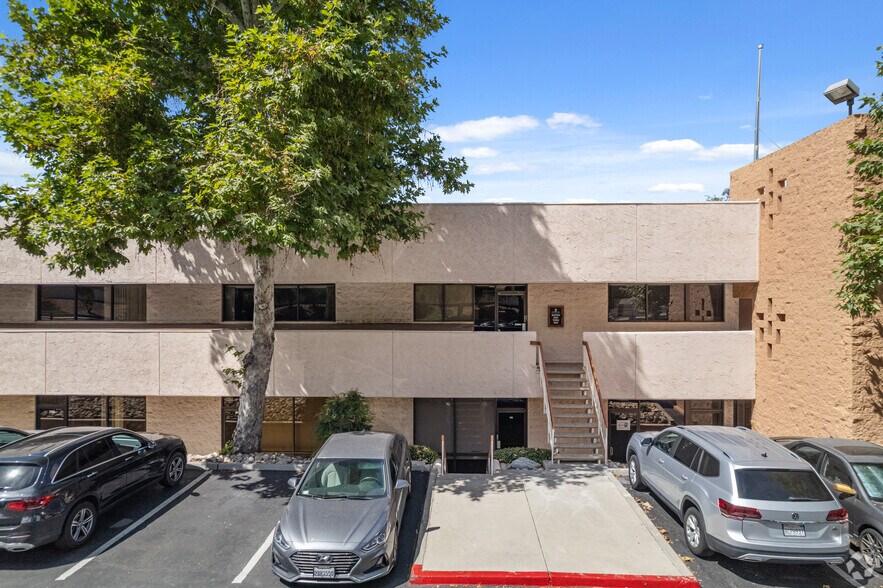 More Photos Of 30941 Agoura Rd, Westlake Village Unknown For Lease