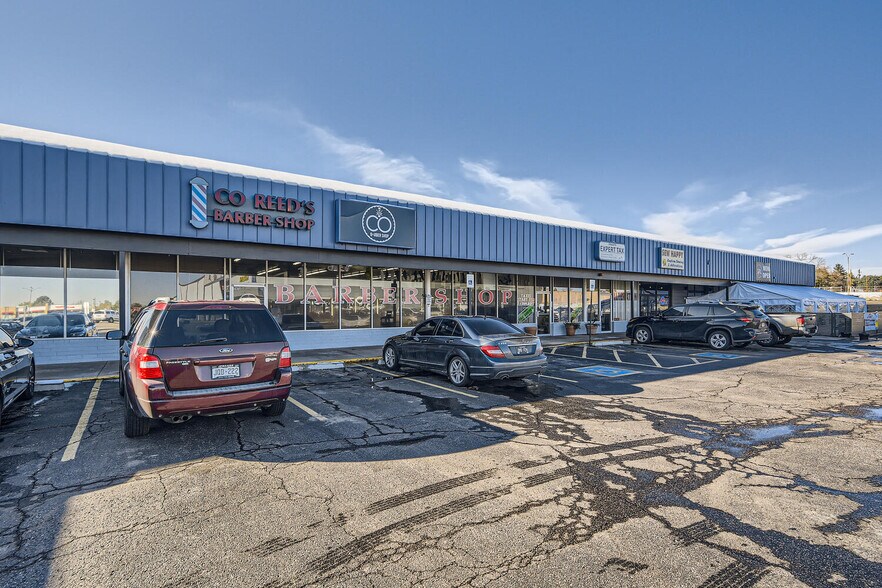 More Photos Of 7700-7893 W Jewell Ave, Lakewood Unknown For Lease