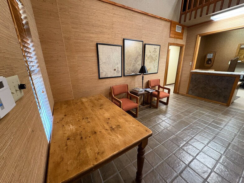 More Photos Of 12192 Tx-62, Orange Office Residential For Sale