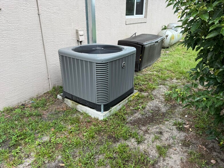 More Photos Of 20785 W McKinney Ave, Dunnellon Office For Sale