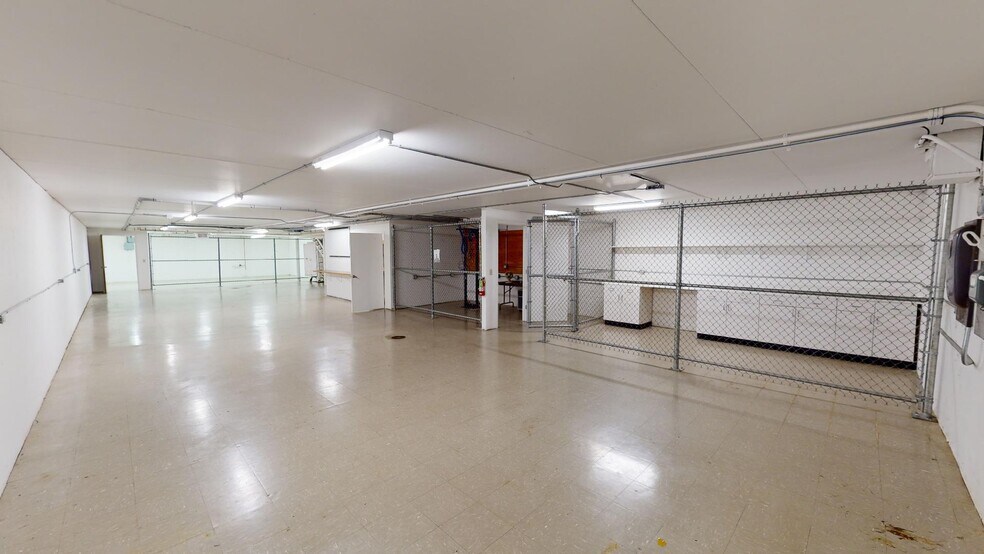 More Photos Of 2602 N Morgan St, Decatur Office For Sale