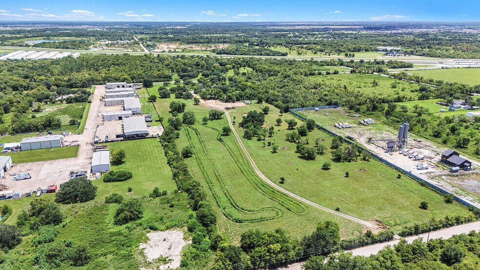 More Photos Of 7710 Iowa Colony Blvd, Rosharon Land For Sale