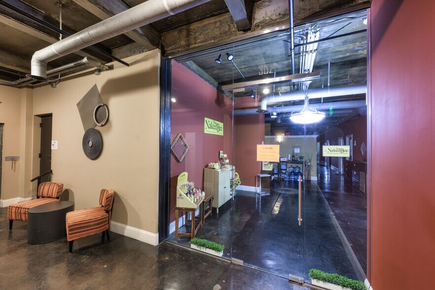 More Photos Of 255 Broad St., Kingsport General Retail For Sale