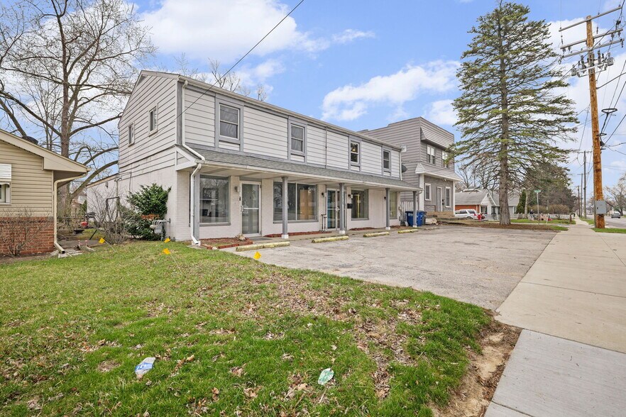 More Photos Of 5532 Douglas Rd, Toledo Storefront Retail Office For Sale