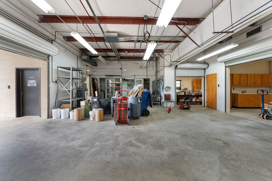 More Photos Of 112 Old Mill Rd, Cartersville Research And Development For Sale