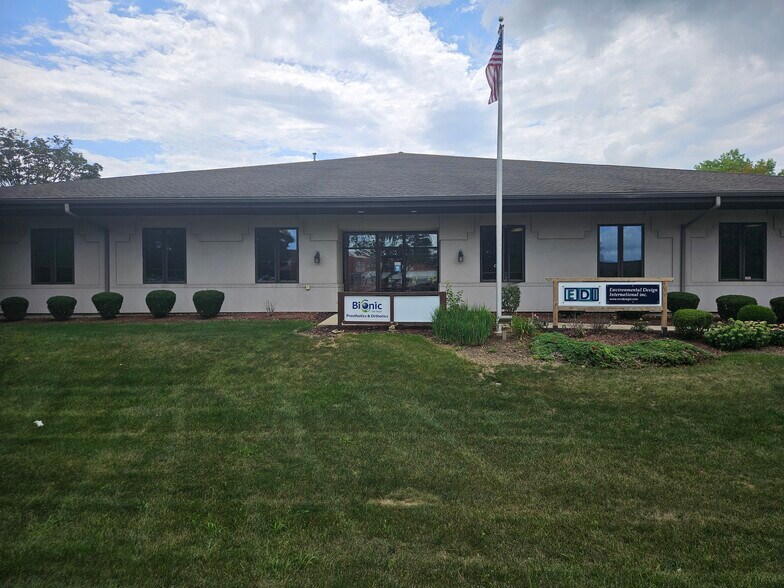 More Photos Of 3230 Executive Dr, Joliet Office For Sale