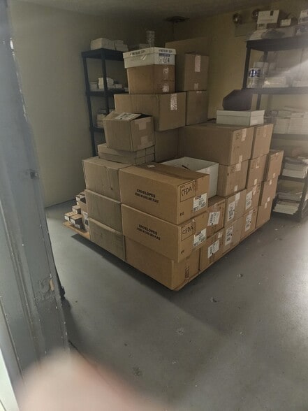 More Photos Of 1630 W Jackson St, Painesville Warehouse For Lease