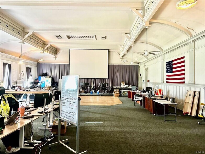 More Photos Of 131 W 1st St, Chico Storefront For Lease