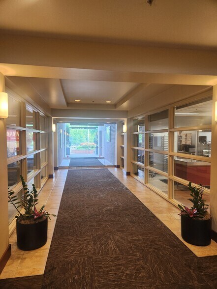 More Photos Of 8000 NE Parkway Dr, Vancouver Office For Lease