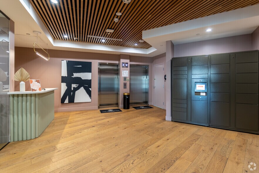 More Photos Of 11701 W Gateway Blvd, Los Angeles Apartments For Lease