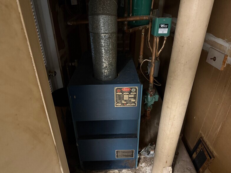 More Photos Of 57-59 Sharp St, Haverstraw Office For Sale