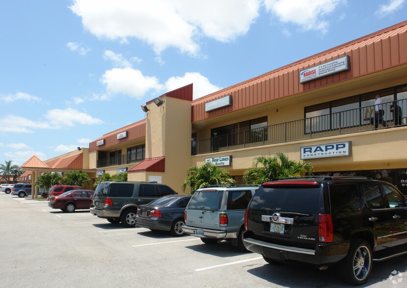 More Photos Of 4152-4230 Blue Heron Blvd W, Riviera Beach Medical For Sale