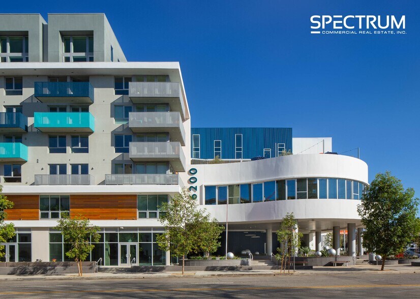 More Photos Of 6200 Variel Ave, Woodland Hills Apartments For Lease