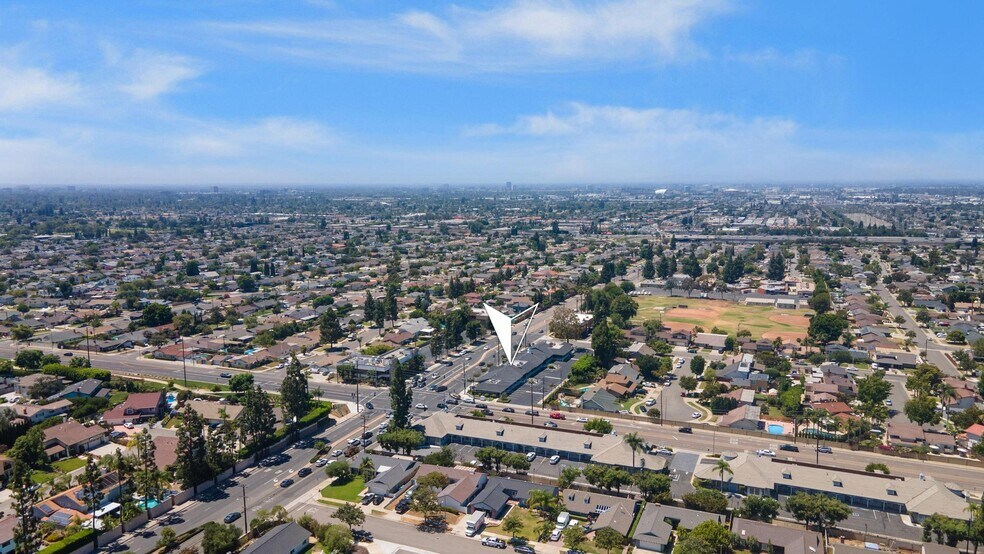 More Photos Of 2901 E Katella Ave, Orange Medical For Lease