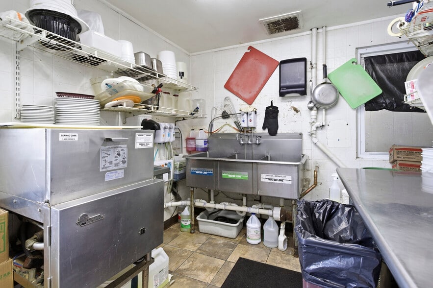 More Photos Of 1117 Smithbridge Rd, Glen Mills General Retail For Sale