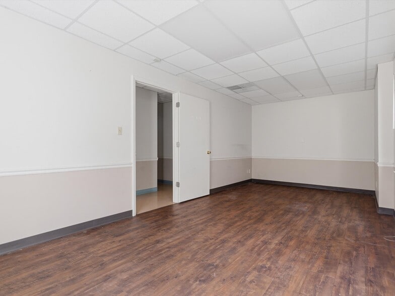 More Photos Of 825 Majestic Ct, Gastonia Medical For Lease