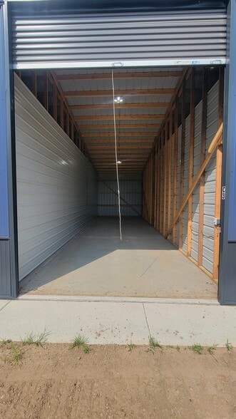 More Photos Of 33361 Jenkins Ave, Jenkins Warehouse For Sale