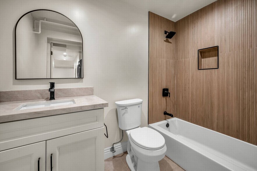More Photos Of 1405 N Normandie Ave, Los Angeles Apartments For Sale