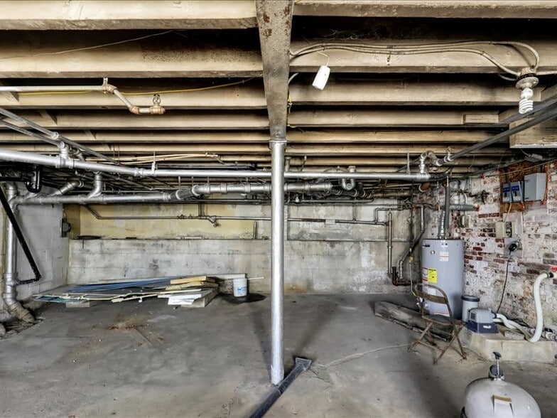 More Photos Of 1524 Friedensburg Rd, Reading Storefront Retail Residential For Sale