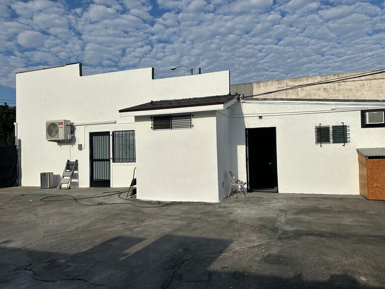 More Photos Of 1667-1671 Anaheim St, Harbor City Storefront Retail Office For Lease