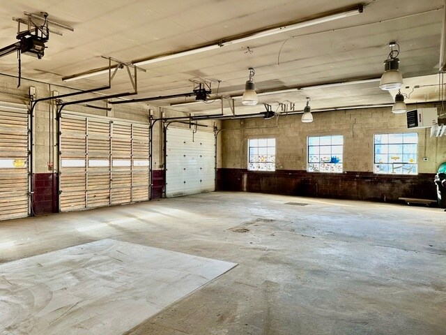 More Photos Of 123 N Bridge St, Elkton Auto Repair For Lease