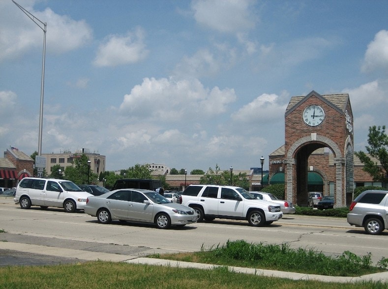 More Photos Of 103 E Ogden Ave, Clarendon Hills Medical For Sale