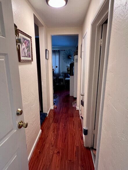 More Photos Of 24045-24047 Mission Blvd, Hayward Storefront Retail Residential For Sale