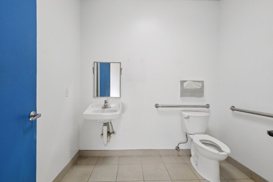 More Photos Of 16-18 Van Wettering, Hackensack Warehouse For Lease